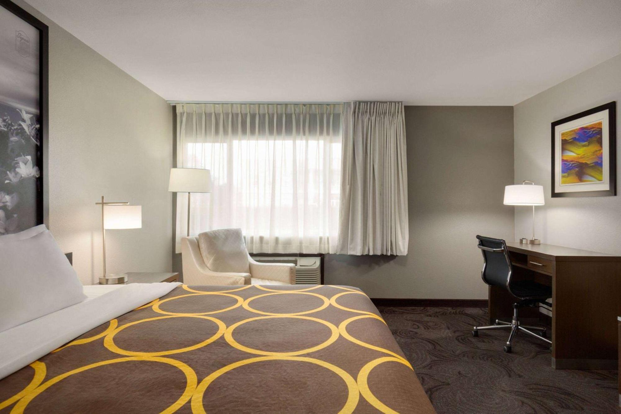 Hotel Super 8 By Wyndham Eureka Exteriér fotografie